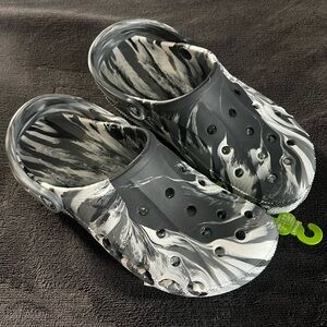 Marbled Crocs